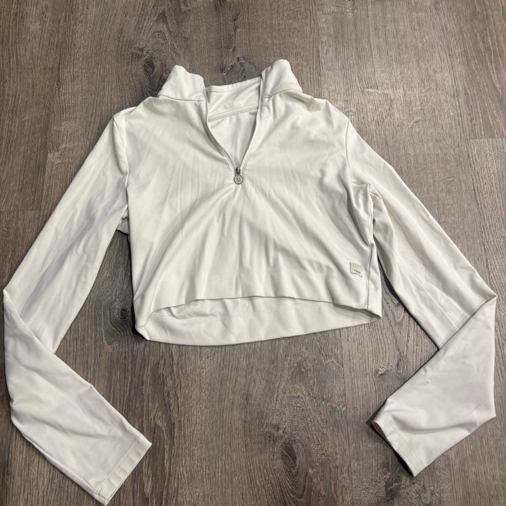 Vuori Women's Cream Long Sleeve Hoodie